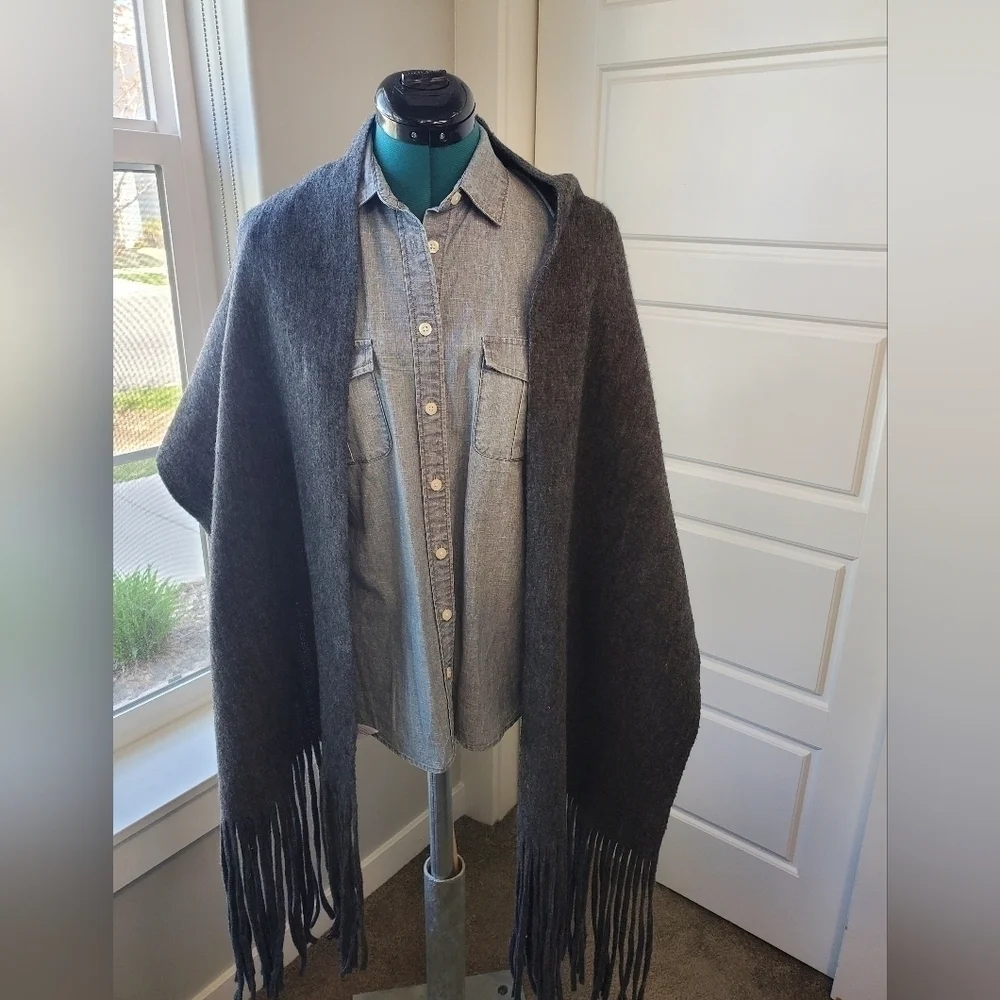 LUCKY BRAND OVERSIZE LONG SCARF WRAP SHAWL GREY ACRYLIC BLEND FRINGE WOMEN OS
